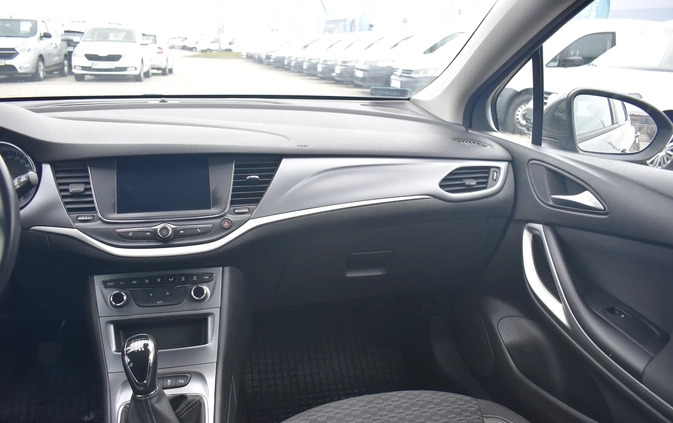 Opel Astra cena 44900 przebieg: 145411, rok produkcji 2020 z Morąg małe 562